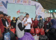 Lewat Makassar Funwalk 2025, Wali Kota Ajak Warga Berjalan Sambil Pungut Sampah