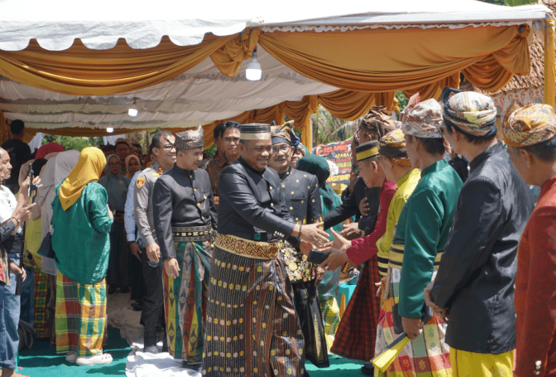 Pemerintah Kabupaten Luwu menghadiri pelaksanaan adat Ma’balik Gandangna La’te Situju Lisa’na Luwu Almarhum Syukur Bijak