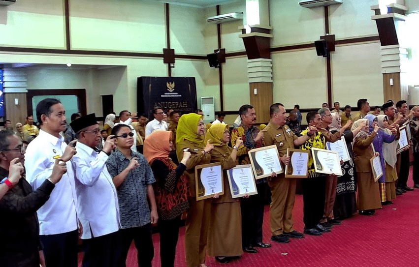Pemprov Sulsel Tegaskan Komitmen Transparansi melalui Penganugerahan Keterbukaan Informasi Publik 2025