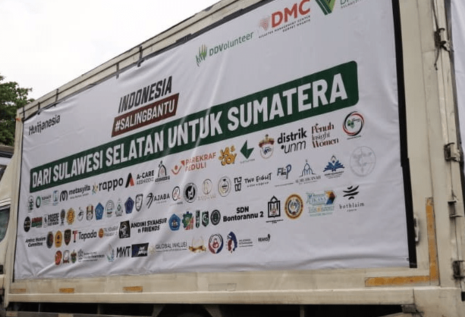 SIT Darul Fikri Makassar Berangkatkan Truk Bantuan Kemanusiaan untuk Korban Bencana di Sumatra