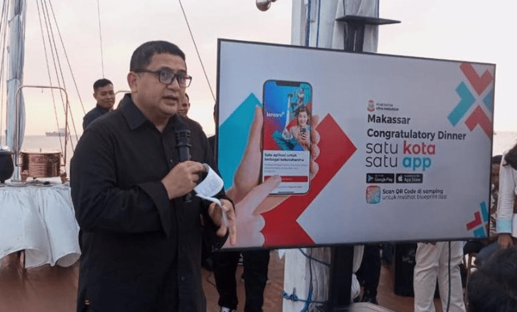 Wali Kota Makassar Munafri Arifuddin saat memperkenalkan superapp LONTARA+ beberapa waktu lalu.