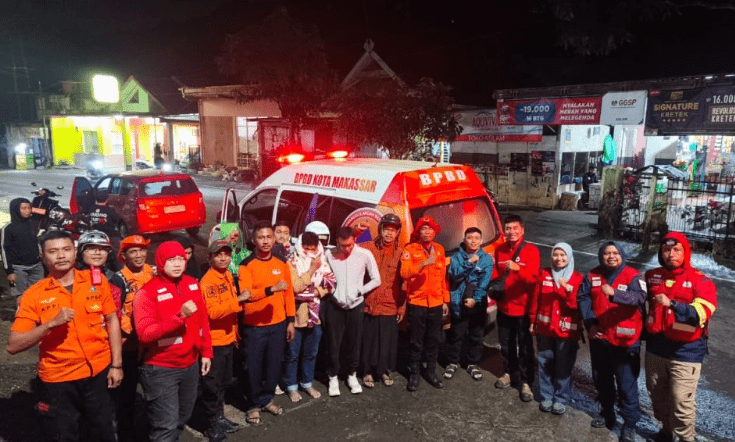 BPBD Makassar Bergerak Cepat Evakuasi 13 Warga di Sungai Jeneberang