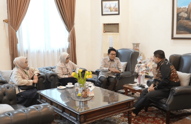 KLH Apresiasi Aktivasi Bank Sampah dan TPS 3R di Makassar