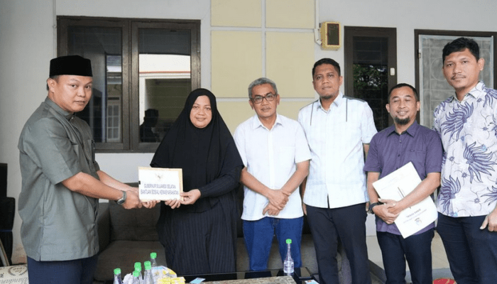 Pemprov Sulsel Serahkan Santunan kepada Keluarga Korban Kecelakaan Pesawat di Bulusaraung