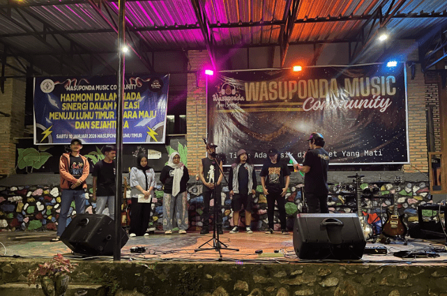 Wasuponda Music Community Terima Bantuan Alat Musik dari PT Vale Indonesia
