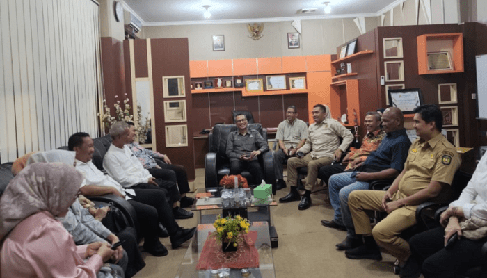 Diskominfo Sulsel dan DPRD Palopo Bahas Penguatan Keterbukaan Informasi Publik