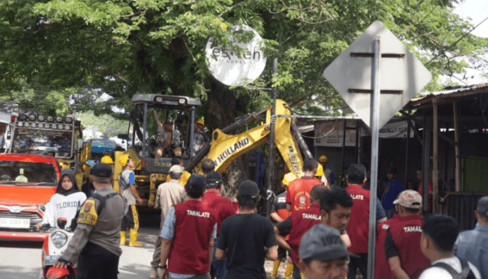 Penertiban Lapak Liar di Tamalate, Pemkot Makassar Bongkar 55 PKL dan Usut Dugaan Sewa Ilegal