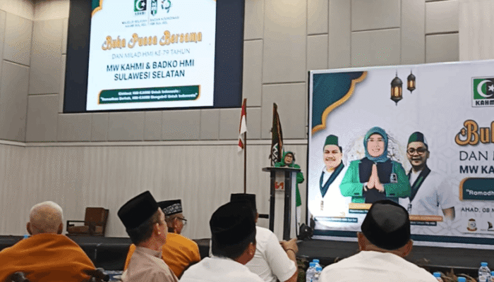 HMI-KAHMI Sulsel Peringati Milad ke-79 dengan Buka Puasa Bersama dan Penyerahan Aset Wakaf