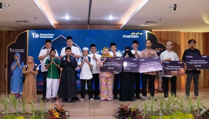 Ramadan Penuh Kepedulian, Bank Mandiri Berbagi Santunan untuk Ribuan Warga Rentan di Makassar