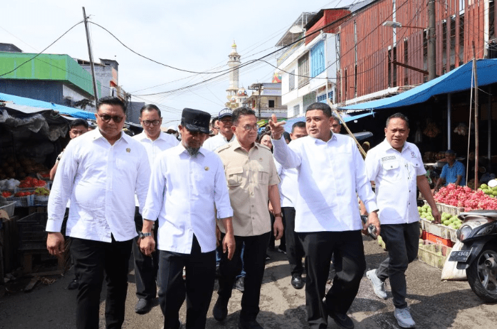 Munafri–Mendag Pantau Pasar Terong hingga Ritel Modern