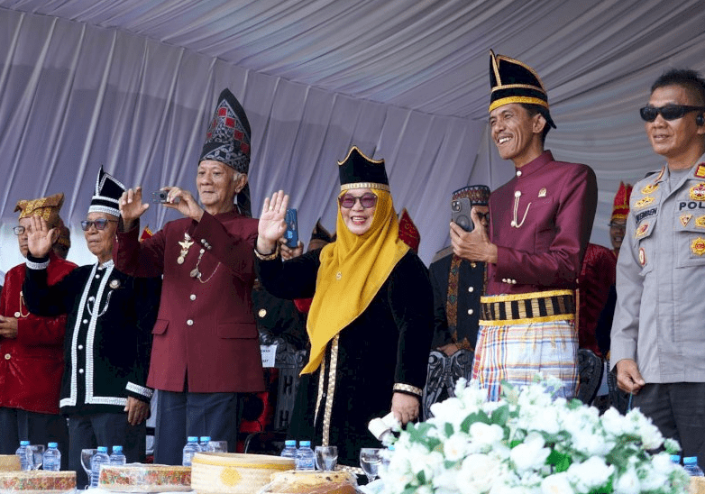 Pembukaan Musyawarah Adat Padoe