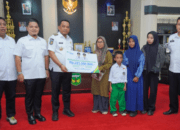 Nelayan Luwu Meninggal Saat Melaut, Keluarga Terima Santunan dan Beasiswa Rp223 Juta