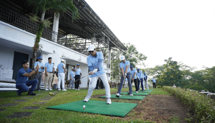 Fun Golf PGA Unhas dan IKA SMANSA Jadi Ajang Silaturahmi Sekaligus Aksi Nyata untuk Pendidikan