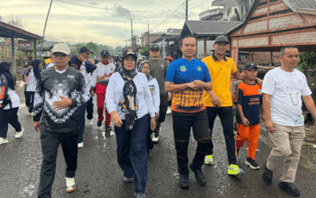 Gerak Jalan Santai di Pitu Riase