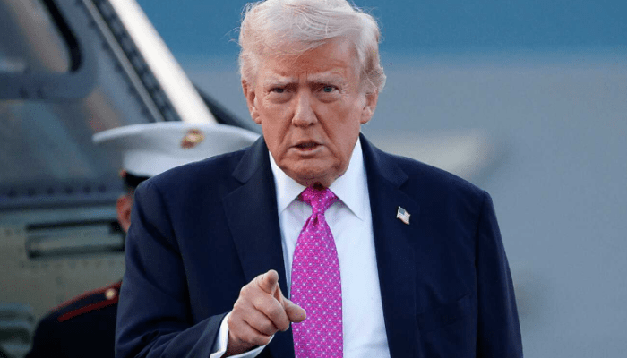 Jelang Pemilu Paruh Waktu AS, Popularitas Donald Trump Merosot ke Level Kritis