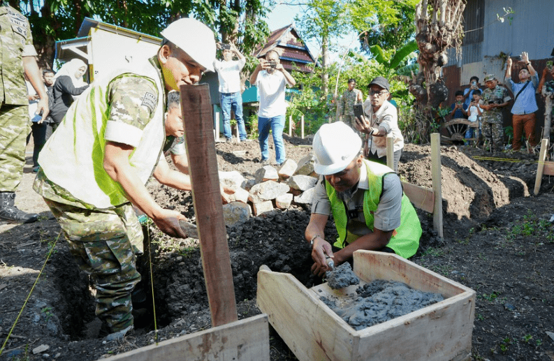 Gubernur Sulsel Groundbreaking Pembangunan Rumah Layak Huni di Takalar