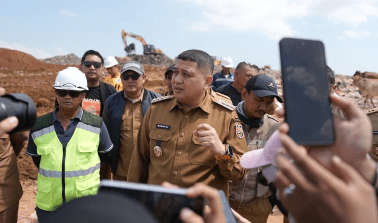Munafri Minta RT RW Pimpin Gerakan Pengelolaan Sampah dan Urban Farming