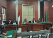 Suasana sidang pembacaan putusan praperadilan penetapan tersangka yang diajukan Bahtiar Baharuddin dalam kasus korupsi bibit nanas di Pengadilan Negeri Makassar, Senin (29/6/2026)