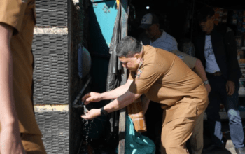 Pastikan Distribusi Air PDAM Optimal, Munafri Cek Langsung Reservoir hingga Rumah Warga