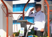 Sekretaris Daerah Provinsi Sulawesi Selatan, Jufri Rahman, saat memimpin upacara peringatan Hari Meteorologi, Klimatologi, dan Geofisika (HMKG) ke-79 di Kantor Balai Besar BMKG Wilayah IV Makassar, Selasa (21/7/2026).