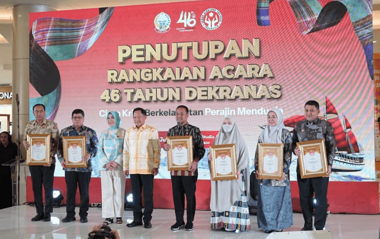 Kota Makassar Raih Penghargaan Nasional Wastra dan Kriya, Appi-Melinda Perkuat UMKM Berbasis Budaya