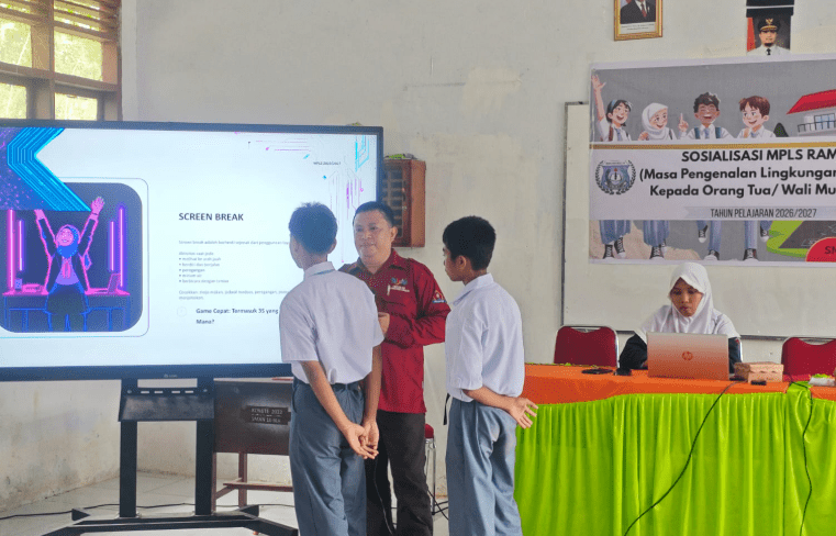 MPLS SMAN 10 Bulukumba Bekali Siswa Baru dengan Literasi Digital dan Etika Bermedia