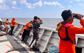 Operasi SAR KLM Nurul Salsa 01, TNI AL Kodaeral VI KRI Marlin-877 Sisir Perairan Selayar Sulsel