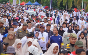Puluhan Ribu Warga Semarakkan Jalan Sehat Anti Mager Bersama Gubernur Sulsel Peringati 67 Tahun Kabupaten Luwu1
