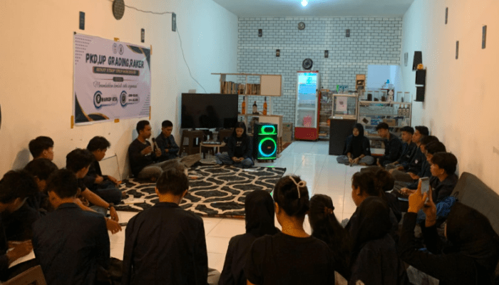 Senat STKIP YPUP Makassar Hidupkan Kembali Budaya Organisasi Lewat PKD, Upgrading, dan Raker