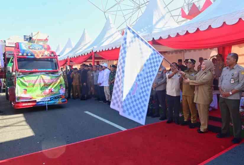 Gubernur Andi Sudirman Lepas Bantuan Pertanian Rp323 Miliar untuk 24 Kabupaten Kota di Sulsel