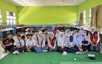Mahasiswa KKN-PK Unhas Edukasi Siswa SMP di Barru Bangun Kebiasaan Postur Sehat Sejak Dini