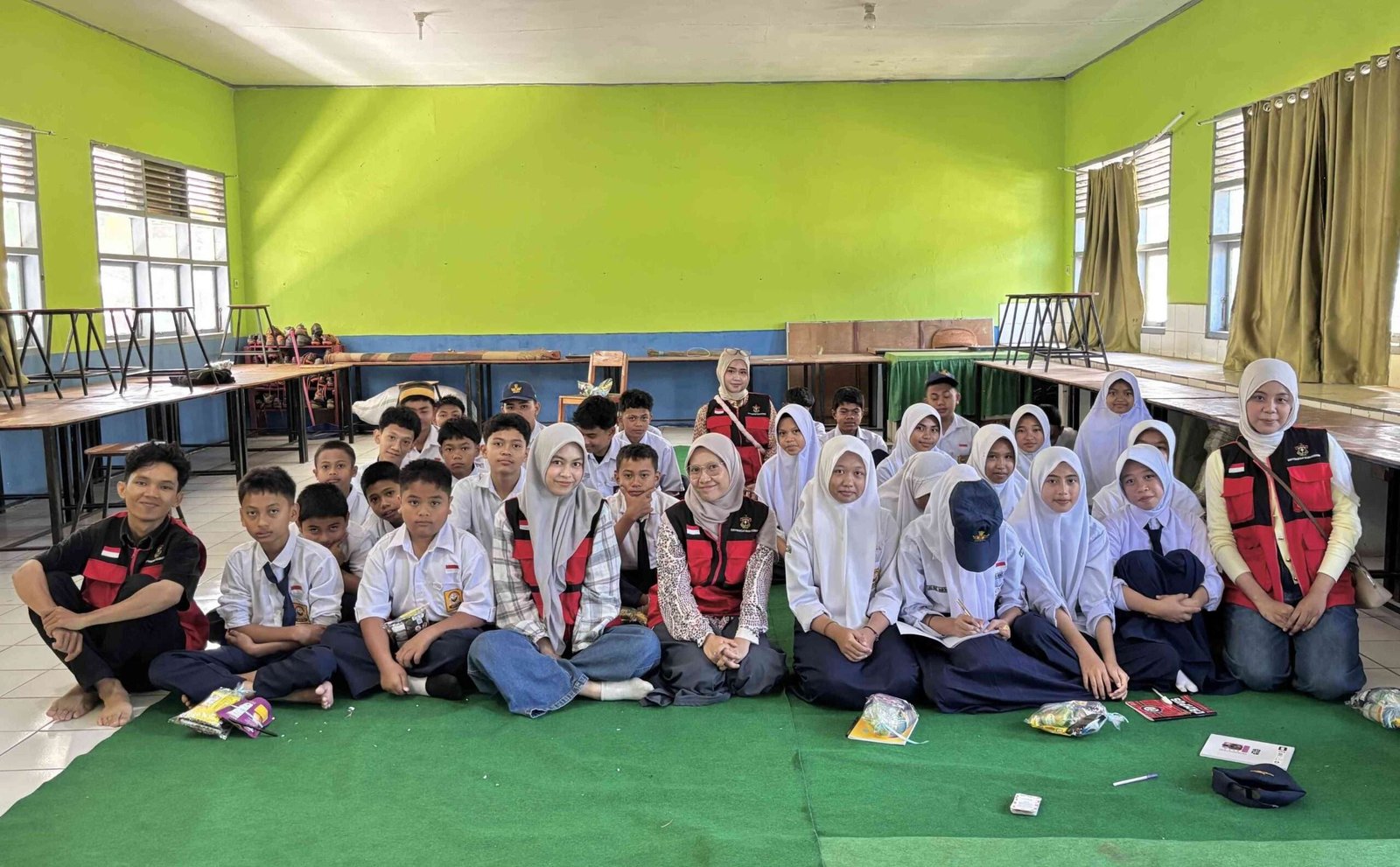 Mahasiswa KKN-PK Unhas Edukasi Siswa SMP di Barru Bangun Kebiasaan Postur Sehat Sejak Dini