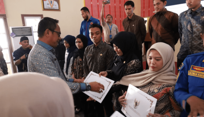 162 CPNS Polewali Mandar Terima Sertifikat Latsar, Personel Satpol PP dan Damkar Raih Predikat Terbaik