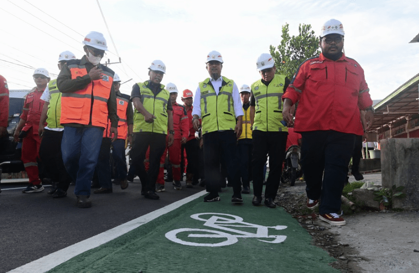 Gubernur Sulawesi Selatan Andi Sudirman Sulaiman