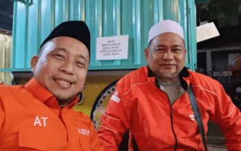 Ketua DPW PGR Sulsel Asri Tadda bersama Ketua DPD PGR Kota Makassar Firdaus Malie