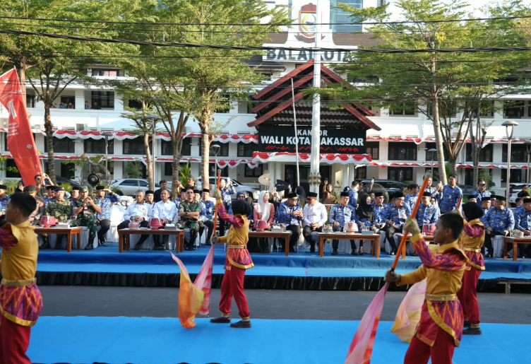 Defile MTQ KORPRI di Makassar