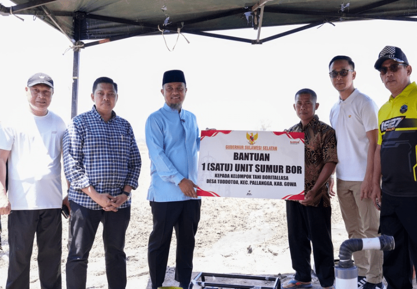Gubernur Sulsel Salurkan Bantuan Sumur Bor di Bori Tallasa Gowa
