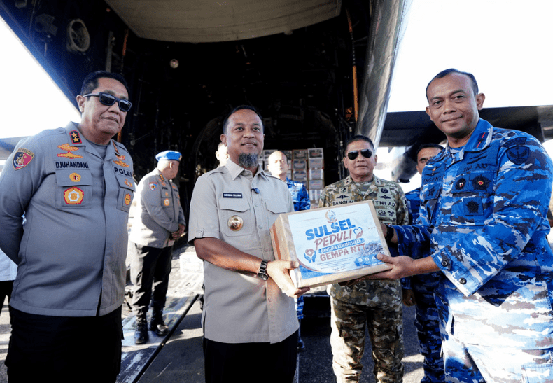 Gubernur Sulsel bersama Forkopimda Kirim Kurang Lebih 30 Ton Bantuan Kemanusiaan untuk Korban Gempa NTT
