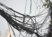 Kabel Semrawut di Kota Makassar