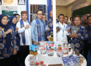 Kunjungi Stand Lutim, Wamendagri Bima Arya Tertarik dengan Dange Juara