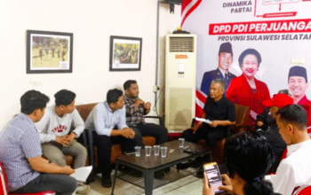 Mahasiswa Geruduk Kantor PDIP Sulsel, Tuntut Evaluasi Ketua DPRD Luwu Timur