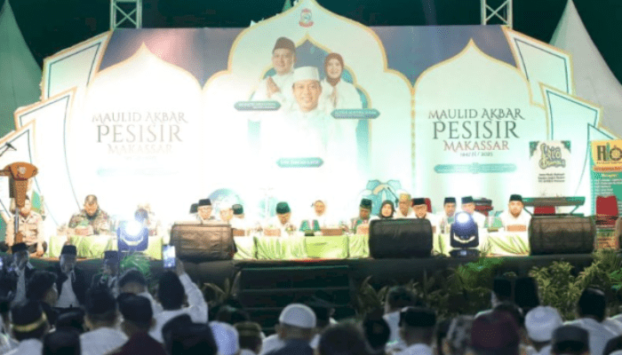 Maulid Akbar Pesisir Makassar Meriah di Paotere, Perahu Nelayan Hiasi Perayaan