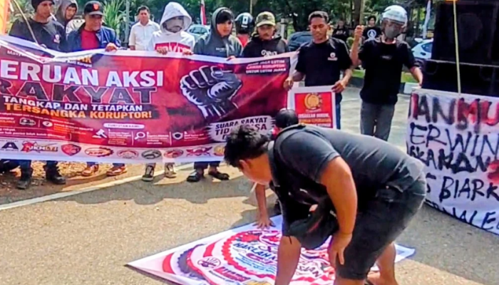 MUAK Tagih Kepastian Dua Kasus Korupsi, Kajari Lutim Tegaskan Tak Akan Mundur