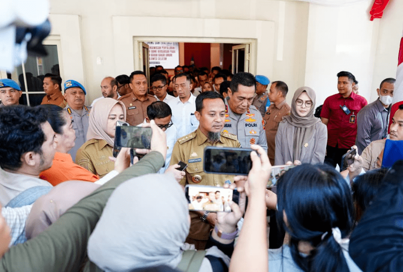 Gubernur Sulsel Rapat Bersama Forkopimda Evaluasi Antrean BBM