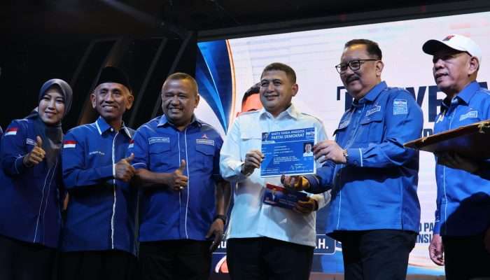 Tiga Hari Usai Mundur dari Golkar, Appi Resmi Bergabung dengan Demokrat