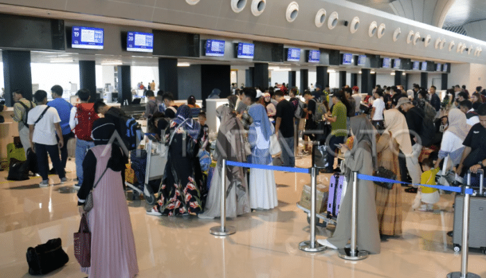Asap Karhutla Ganggu Penerbangan di Bandara Hasanuddin, 7 Penerbangan Batal dan 1.070 Penumpang Terdampak