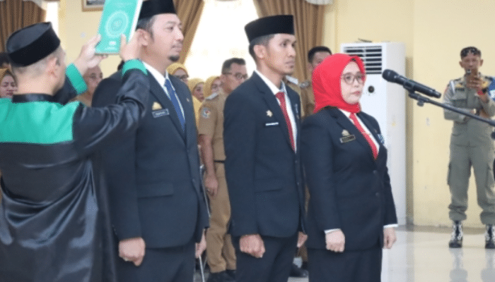 Bupati Jeneponto Lantik Tiga Pejabat, Tekankan Inovasi dan Keterbukaan terhadap Kritik