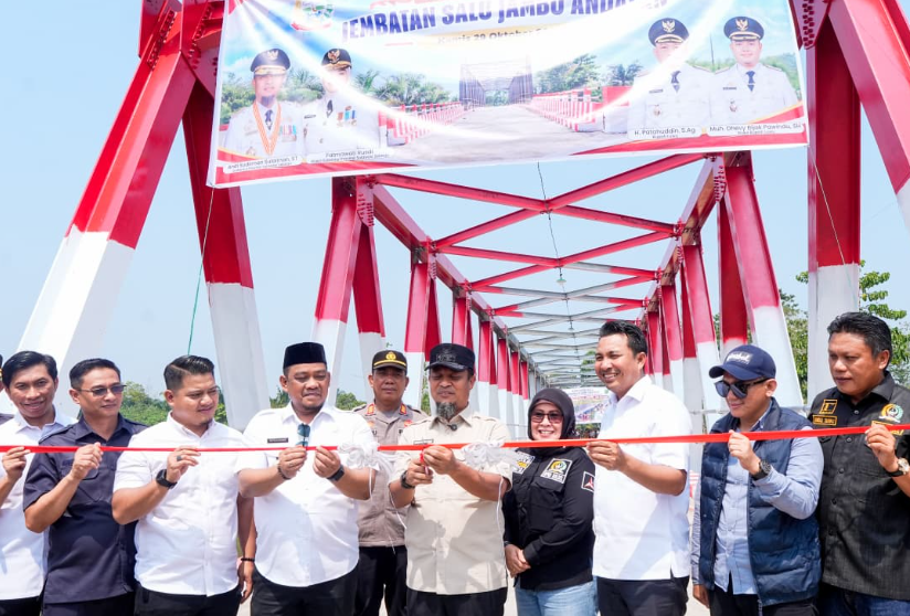 Gubernur Andi Sudirman Resmikan Jembatan Salujambu Andalan, Hubungkan Luwu dan Luwu Utara