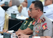Kepala Kepolisian Negara Republik Indonesia (Kapolri) Jenderal Pol Suyudi Ario Seto