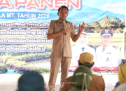 Hadiri Mappadendang di Desa Bila, Bupati Sidrap Dorong Petani Tingkatkan Produktivitas